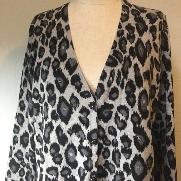 Charter Club Grey Animal Print Sweater Good Weight - Picture 2 of 8